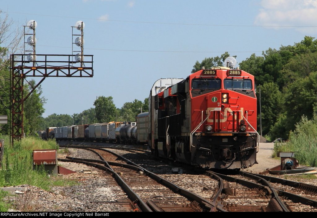 CN 2885